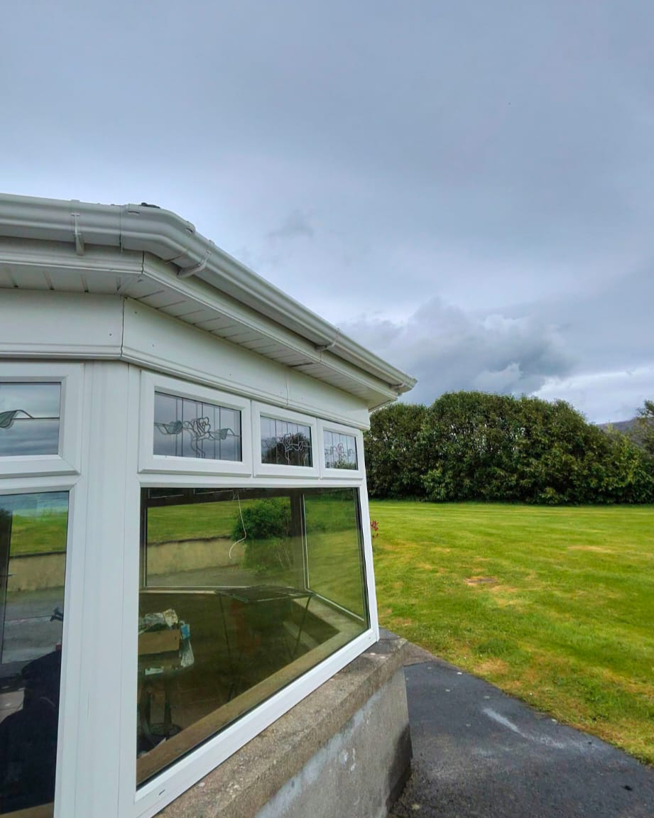 Roofline after cleaning, bright white